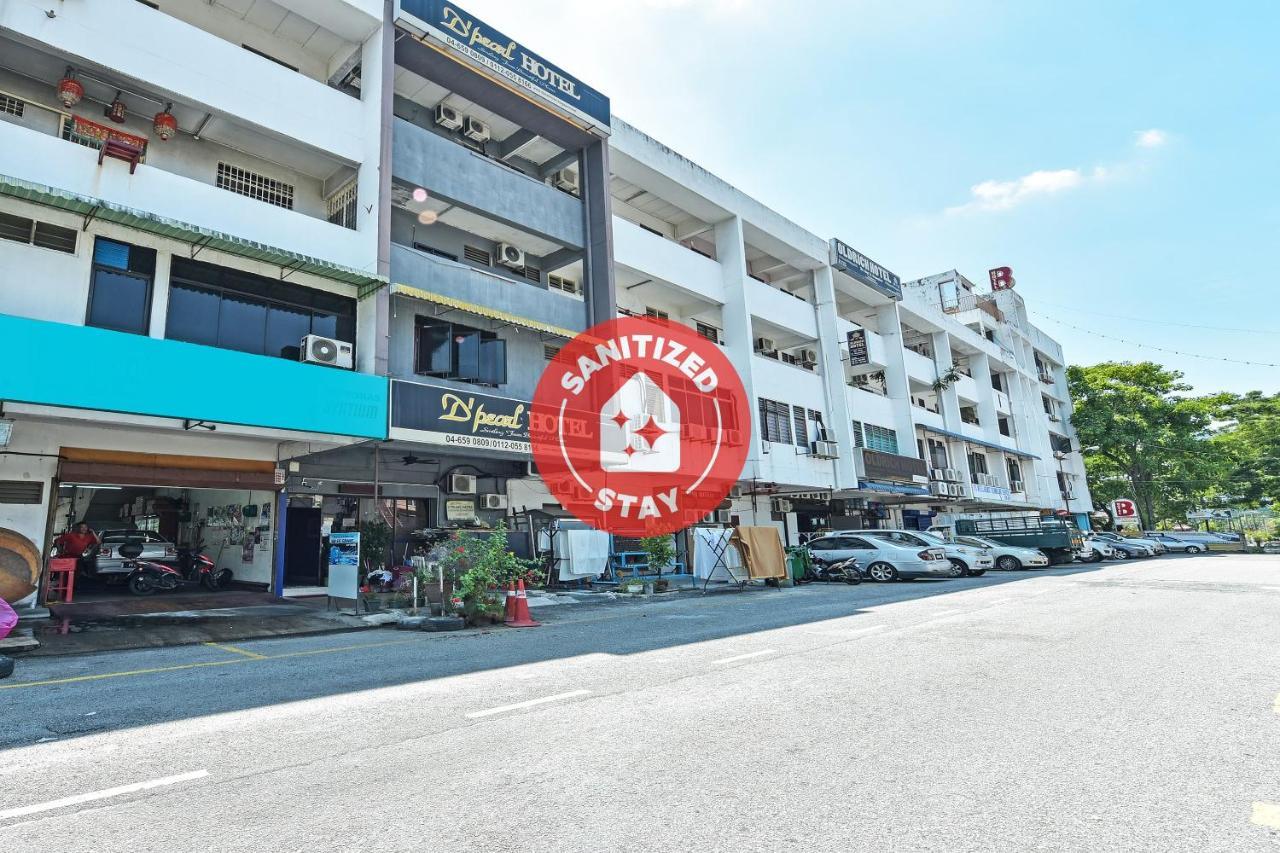 F Hotel Sungai Dua Bukit Esterno foto