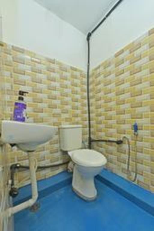 F Hotel Sungai Dua Bukit Esterno foto